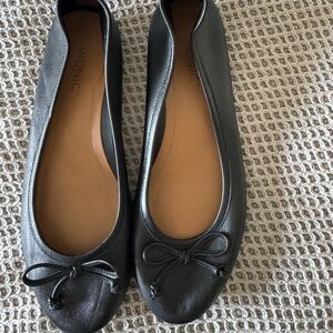 Vionic Women's Classic Black Ballet Style Flats
